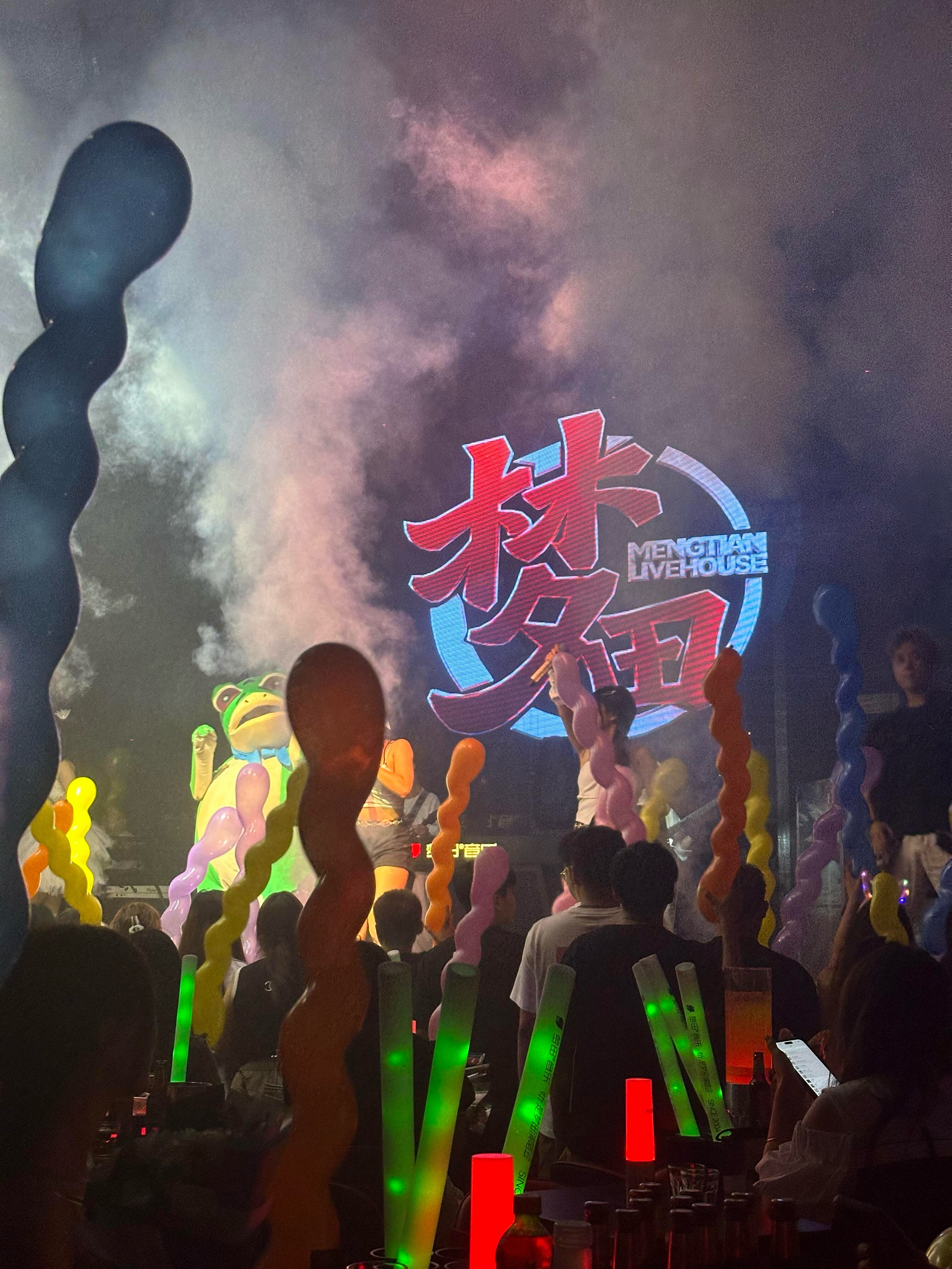 怀化商务ktv低端场氛围-会同县ktv预定